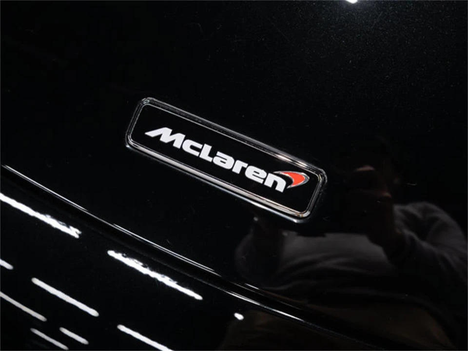 2015 McLaren 650S - Image 26 of 31