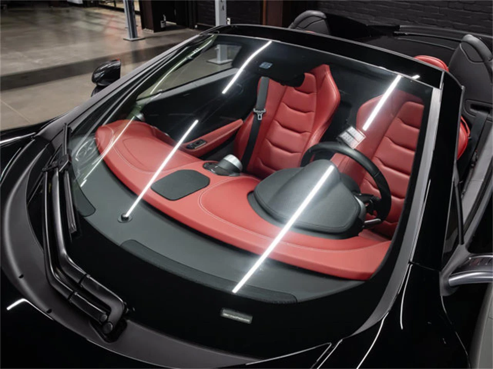 2015 McLaren 650S - Image 28 of 31