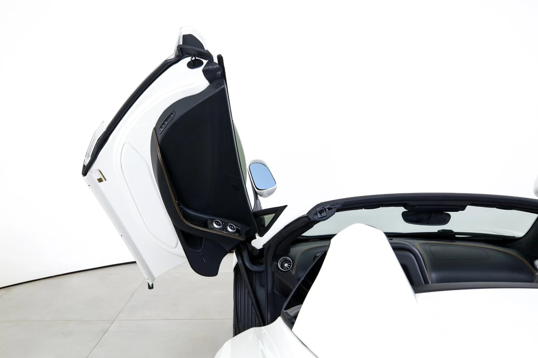 2015 McLaren 650S - Image 12 of 12
