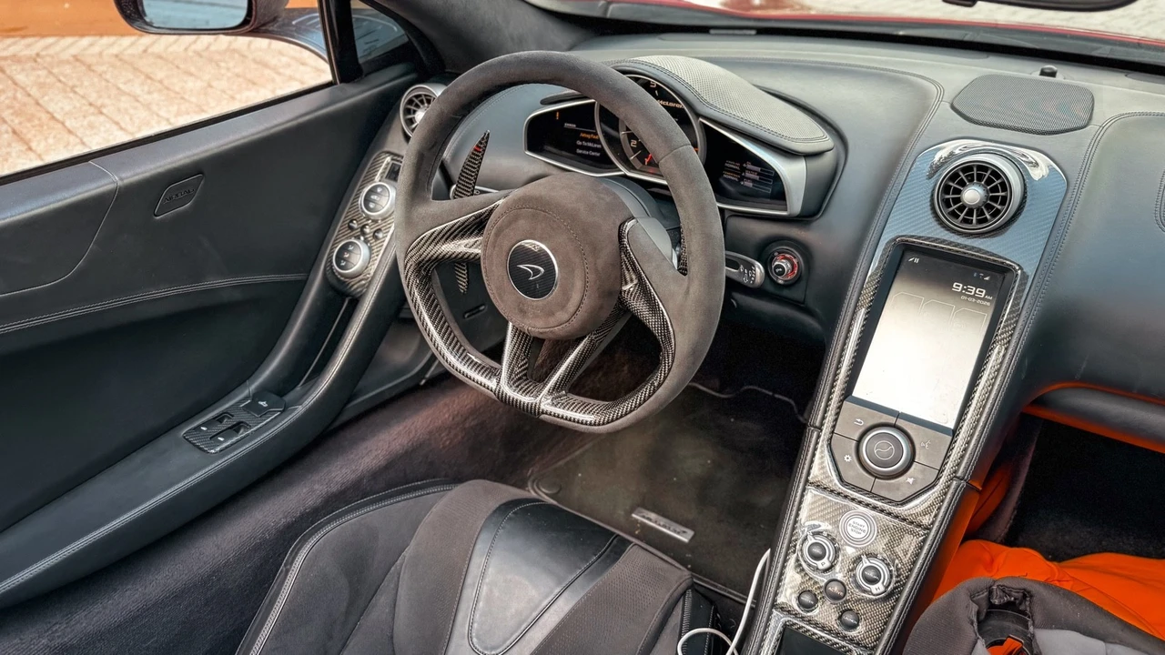 2015 McLaren 650S Spider - Image 19 of 21