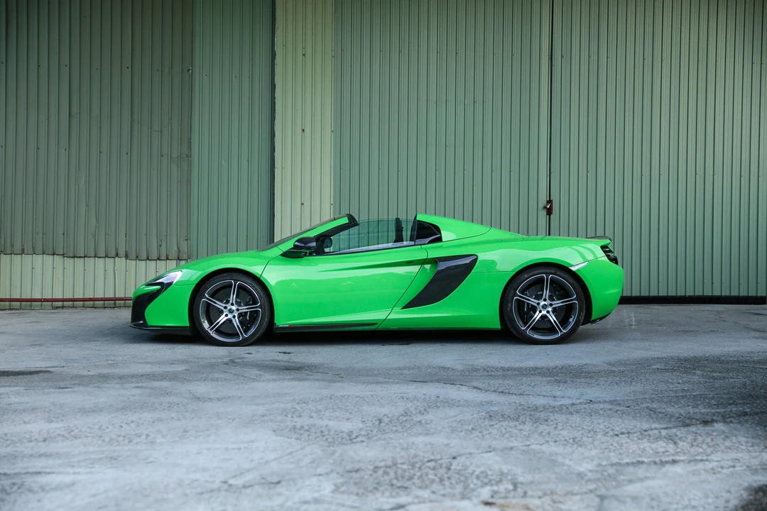 2015 McLaren 650S Spider - Image 16 of 31