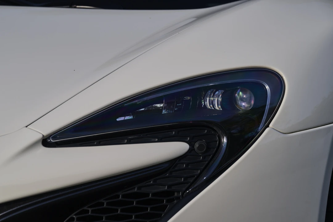 2015 McLaren 650S Spider - Image 12 of 31