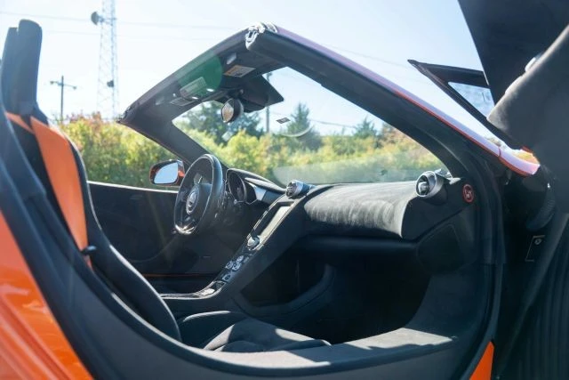 2015 McLaren 650S Spider - Image 17 of 21