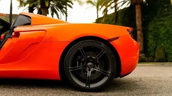 2015 McLaren 650S Spider - Image 26 of 31