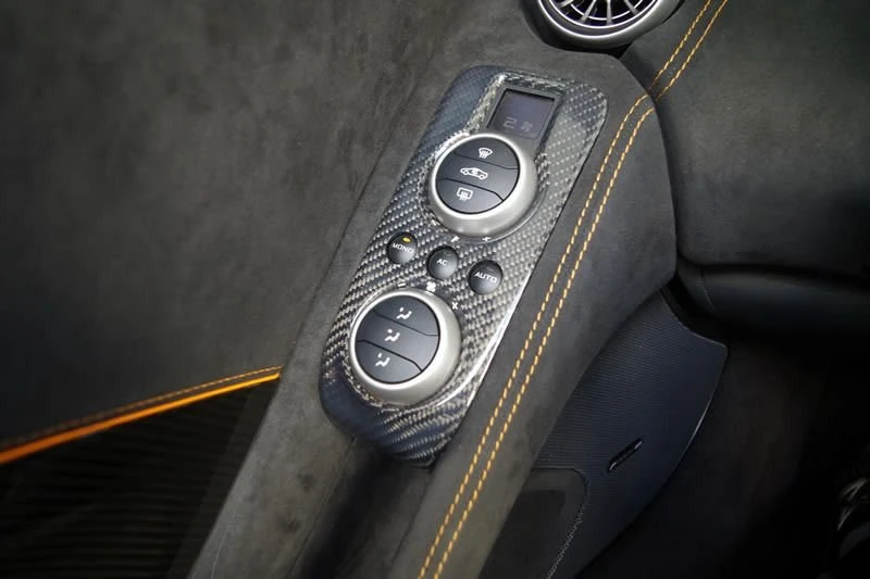 McLaren 650S Spider - Image 10 of 17