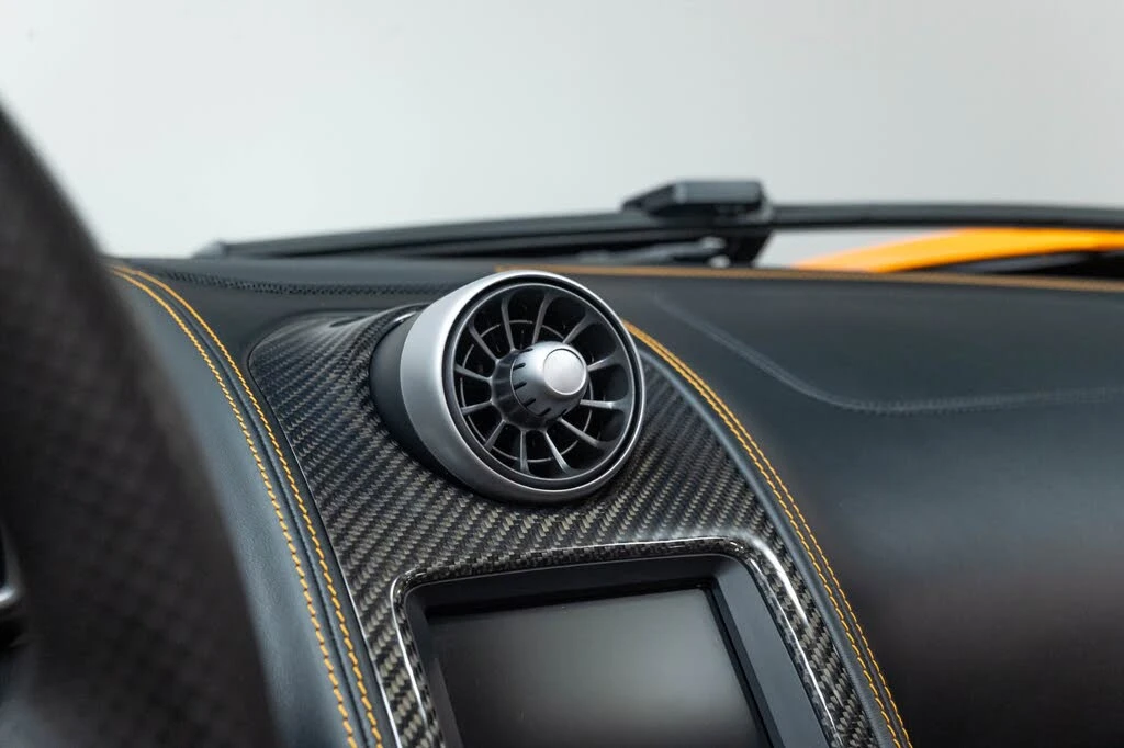 2015 McLaren 650S Spider - Image 17 of 31