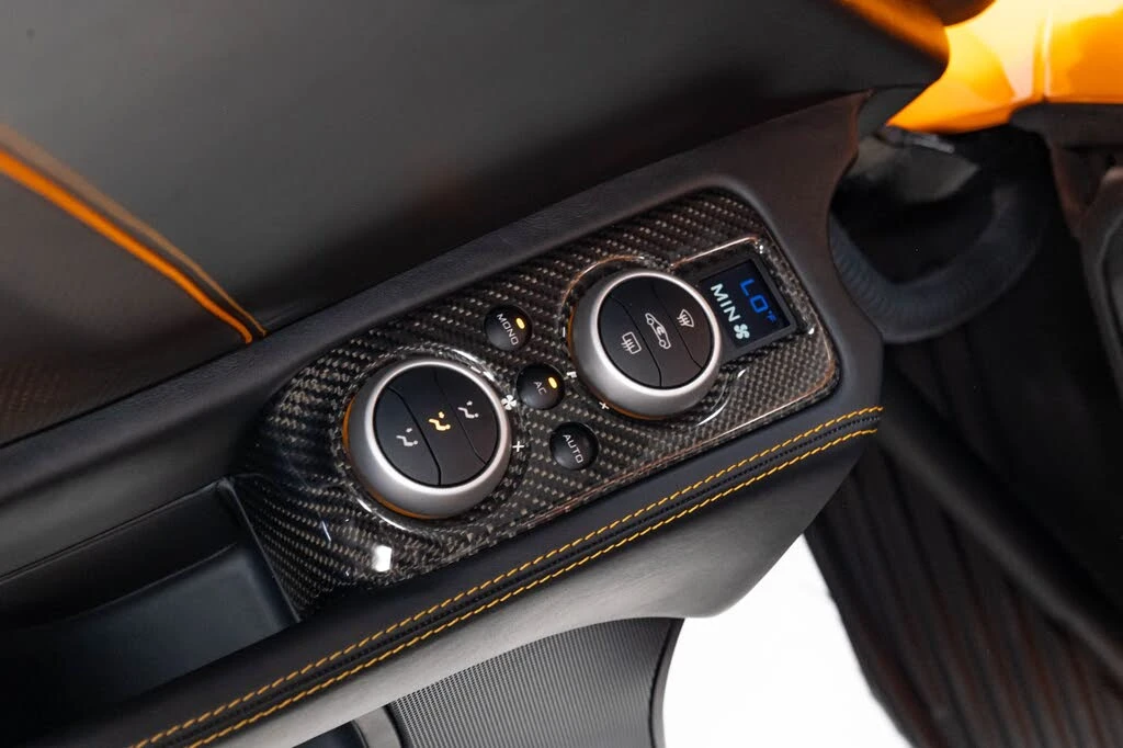 2015 McLaren 650S Spider - Image 7 of 31