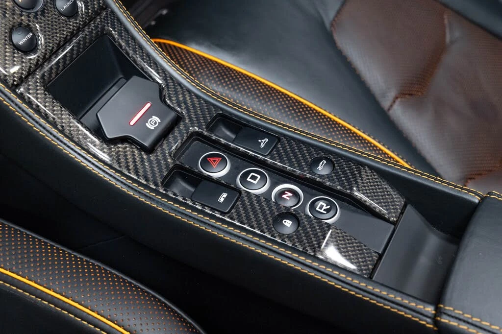 2015 McLaren 650S Spider - Image 22 of 31