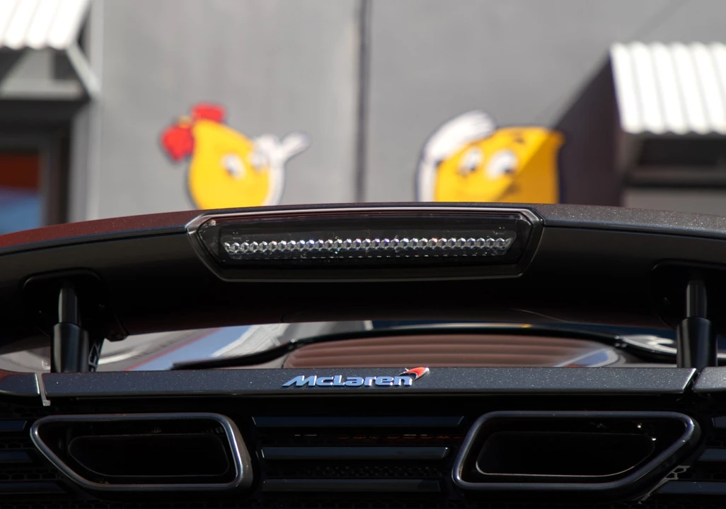 2015 McLaren 650S Spider - Image 17 of 31