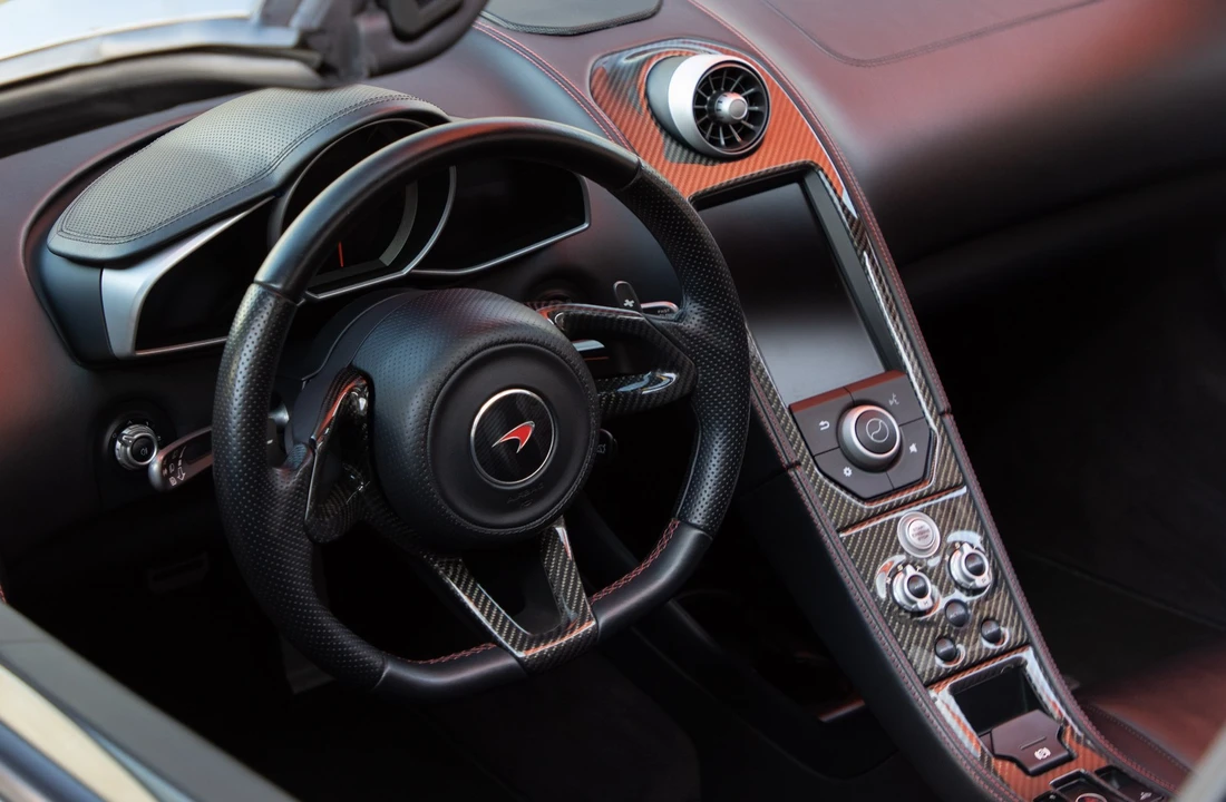 2015 McLaren 650S Spider - Image 24 of 31
