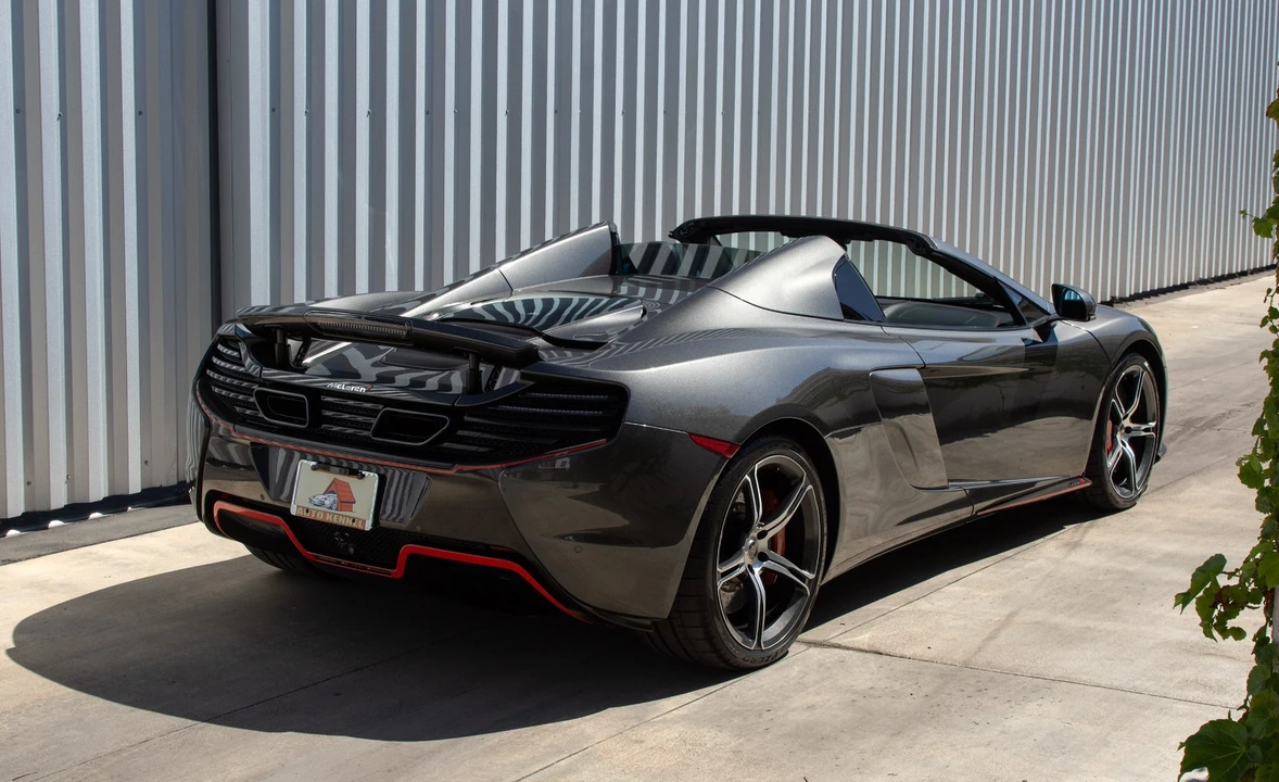 2015 McLaren 650S Spider - Image 14 of 31