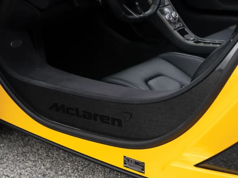 2015 McLaren 650S Spider - Image 19 of 31