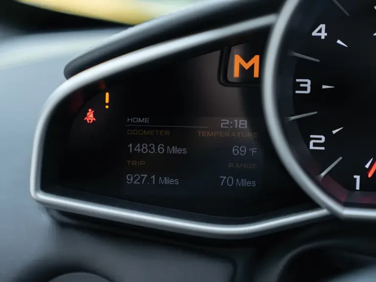 2015 McLaren 650S Spider - Image 14 of 31