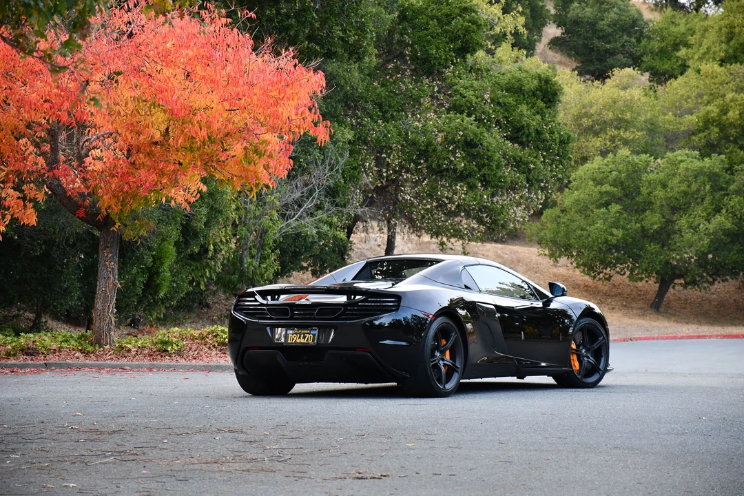 2015 McLaren 650S Spider - Image 11 of 31