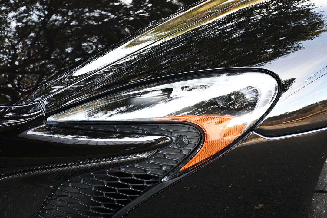 2015 McLaren 650S Spider - Image 30 of 31