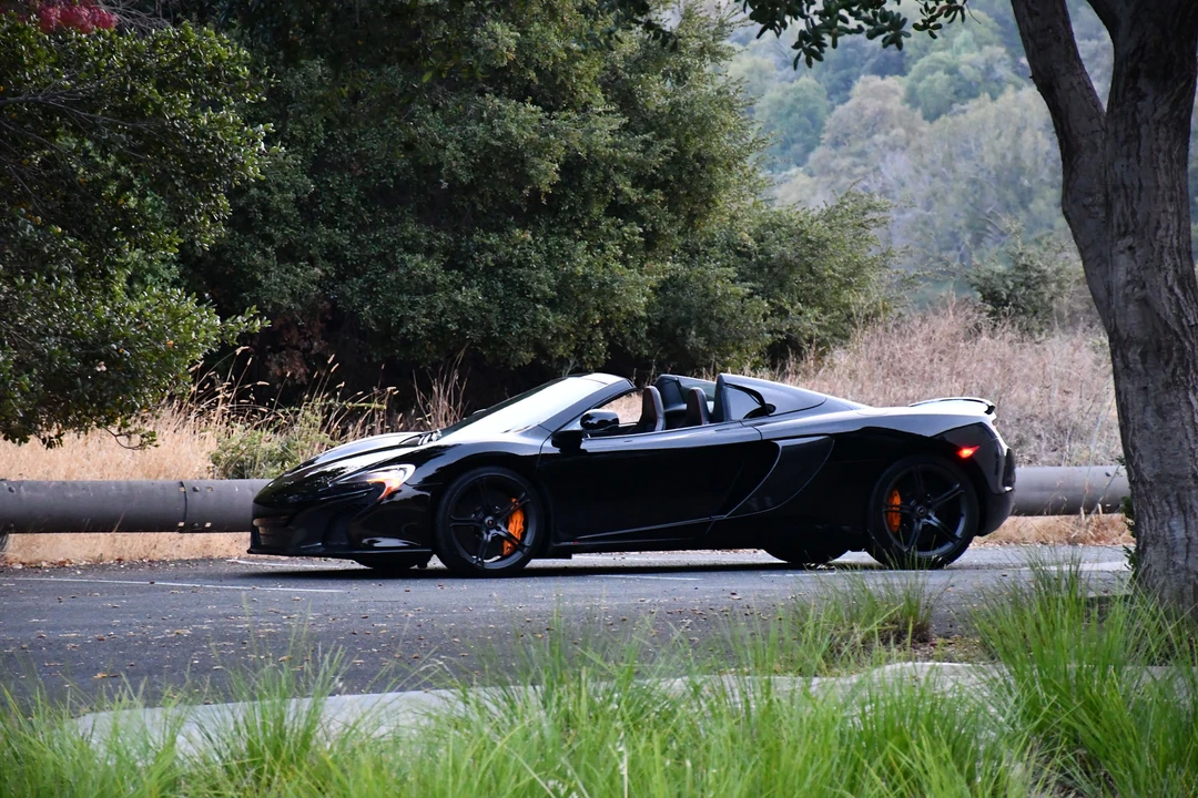 2015 McLaren 650S Spider - Image 21 of 31