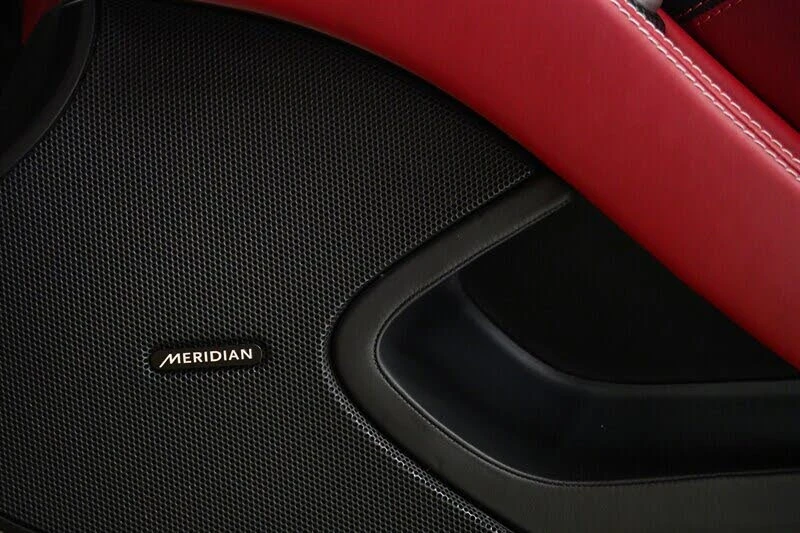 2015 McLaren 650S Spider - Image 28 of 31