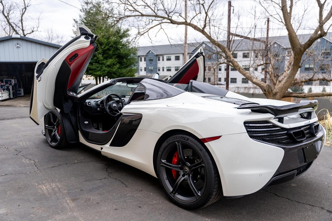 2015 McLaren 650S Spider - Image 17 of 31