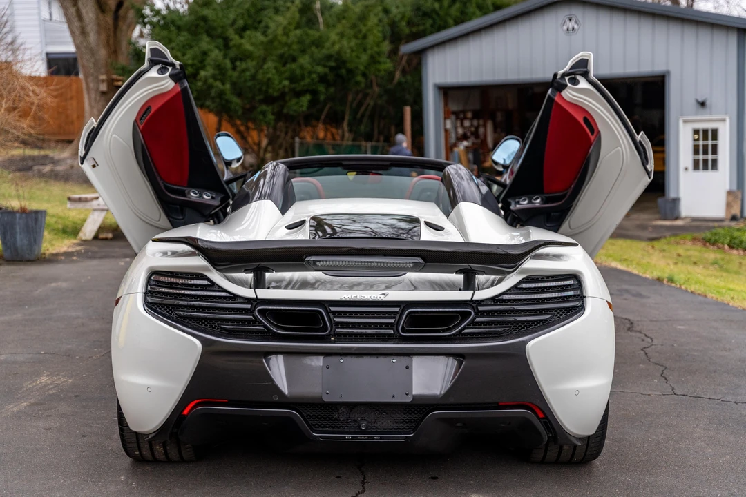 2015 McLaren 650S Spider - Image 18 of 31