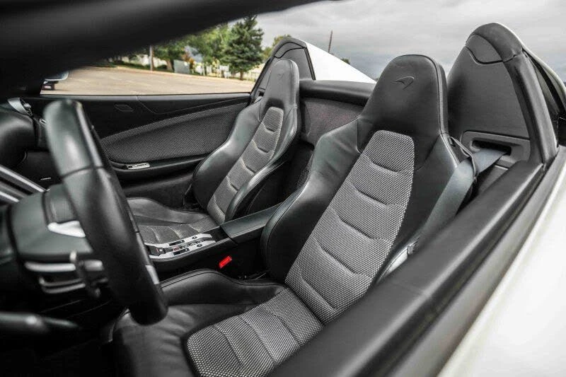 2015 McLaren 650S Spider - Image 25 of 31