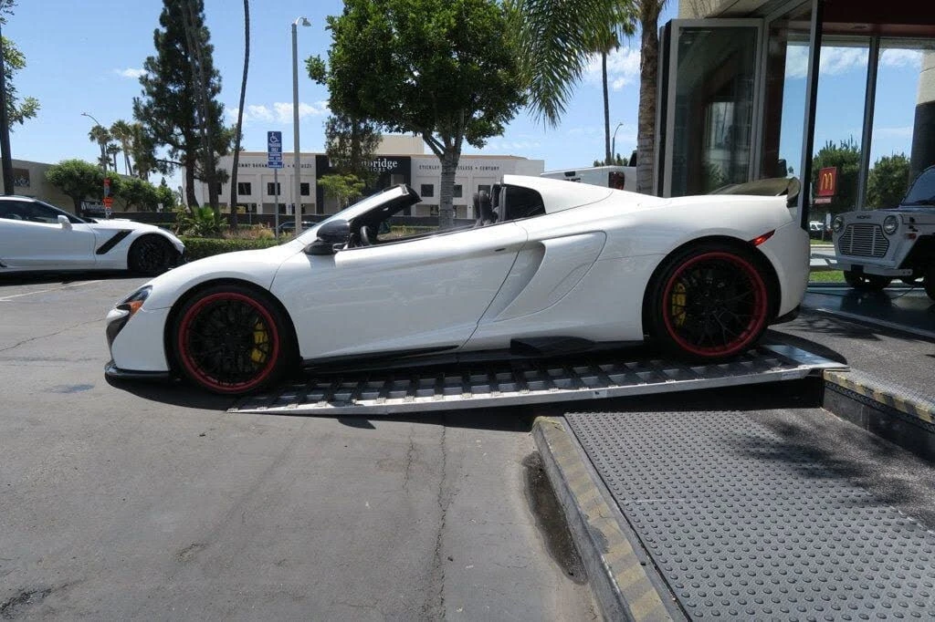 2015 McLaren 650S Spider - Image 5 of 31