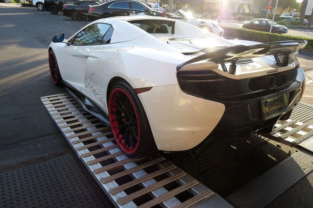 2015 McLaren 650S Spider - Image 7 of 31