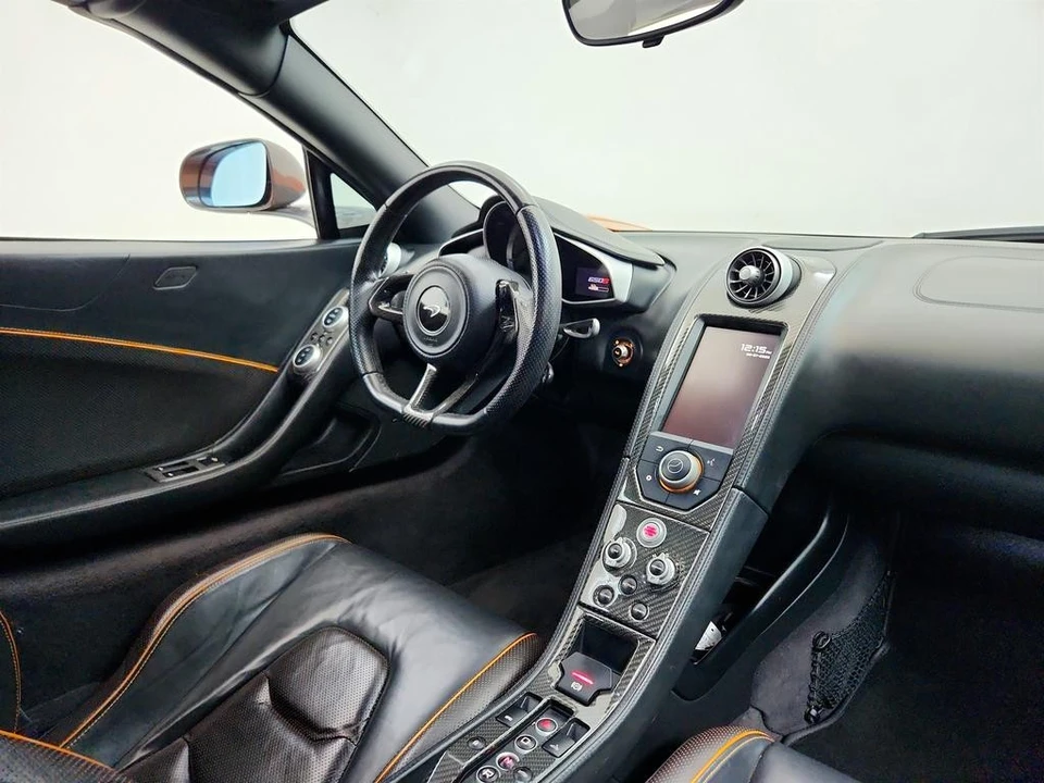 2015 McLaren 650S Spider - Image 23 of 31