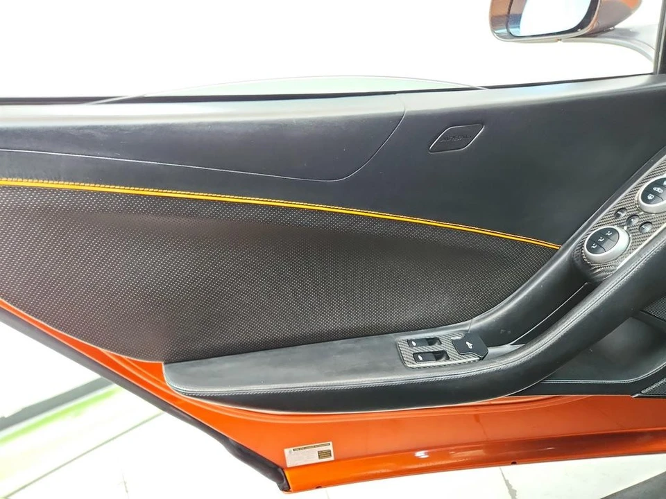 2015 McLaren 650S Spider - Image 22 of 31