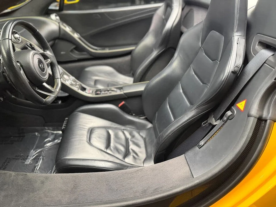 2015 McLaren 650S Spider - Image 26 of 31