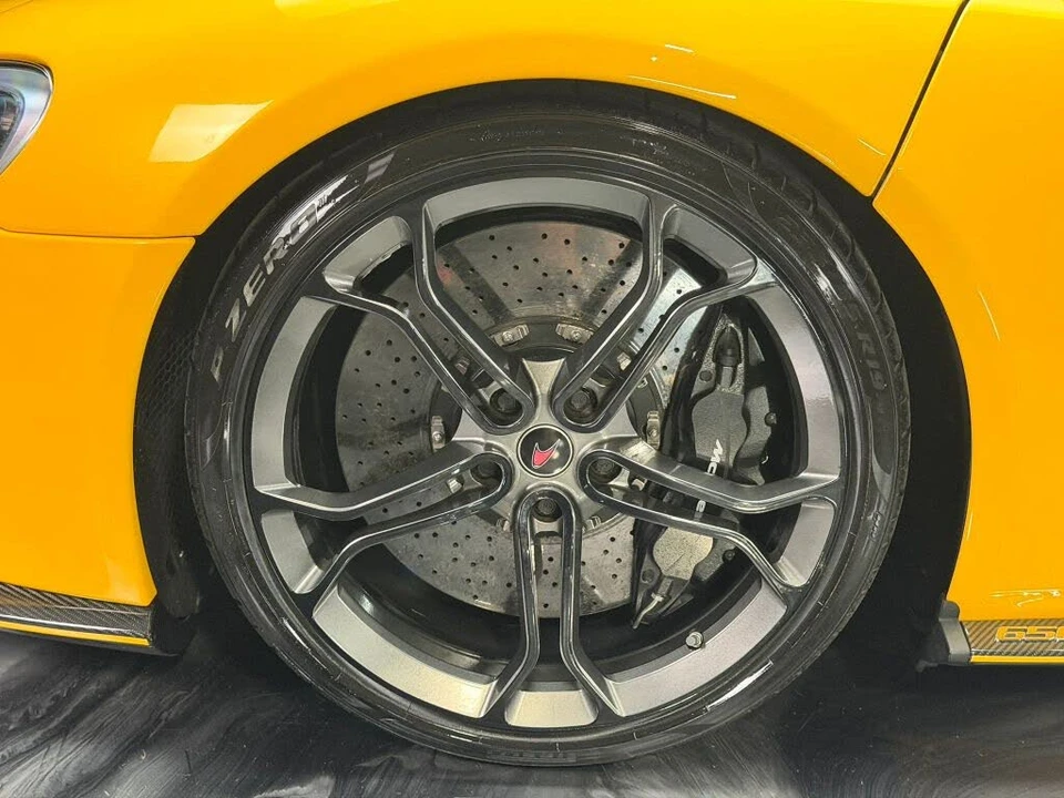 2015 McLaren 650S Spider - Image 24 of 31