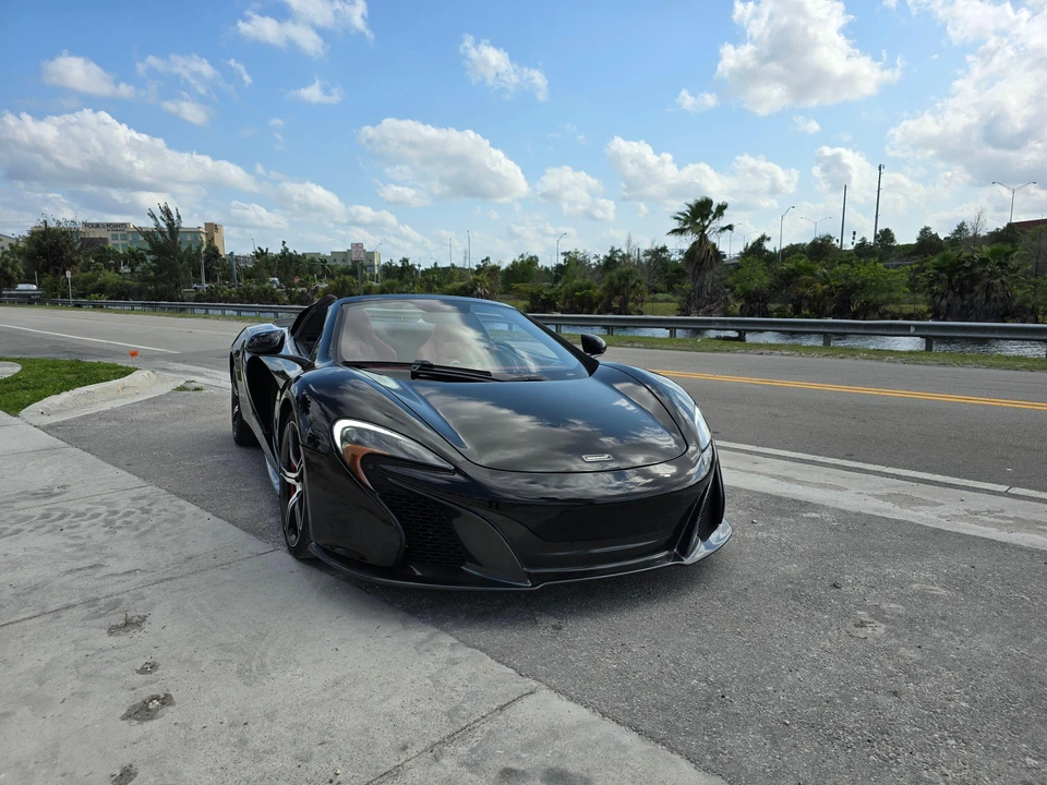 2015 McLaren 650S Spider - Image 14 of 31