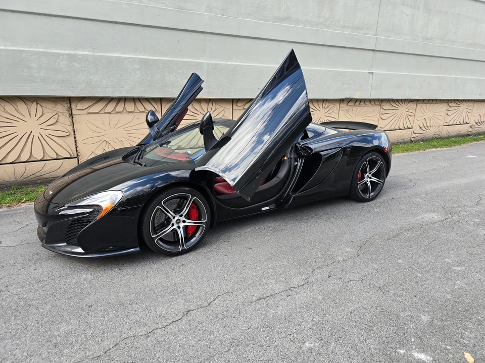 2015 McLaren 650S Spider - Image 22 of 31