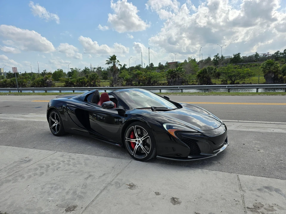 2015 McLaren 650S Spider - Image 13 of 31