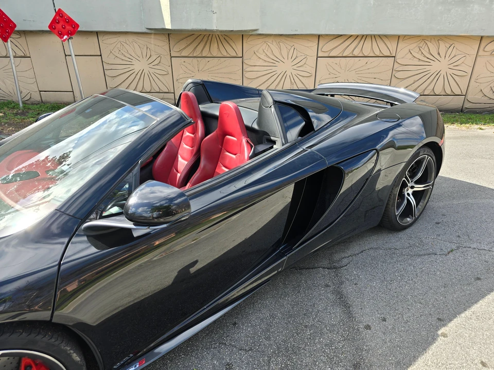 2015 McLaren 650S Spider - Image 26 of 31
