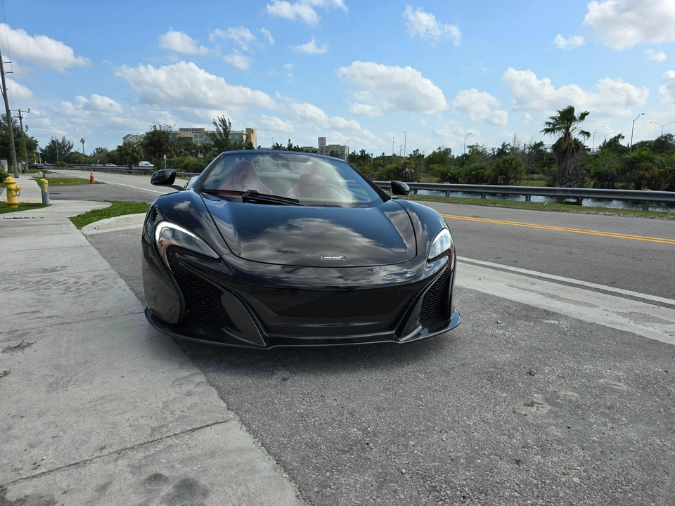2015 McLaren 650S Spider - Image 16 of 31