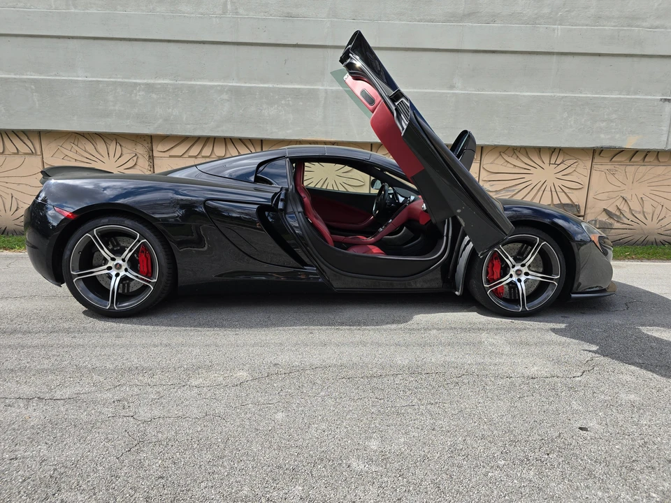 2015 McLaren 650S Spider - Image 24 of 31