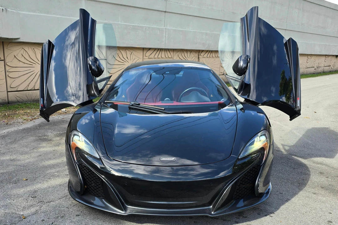 2015 McLaren 650S Spider - Image 2 of 31