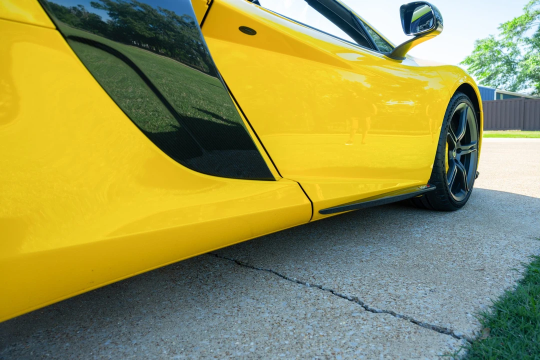 2015 McLaren 650S Spider - Image 26 of 31