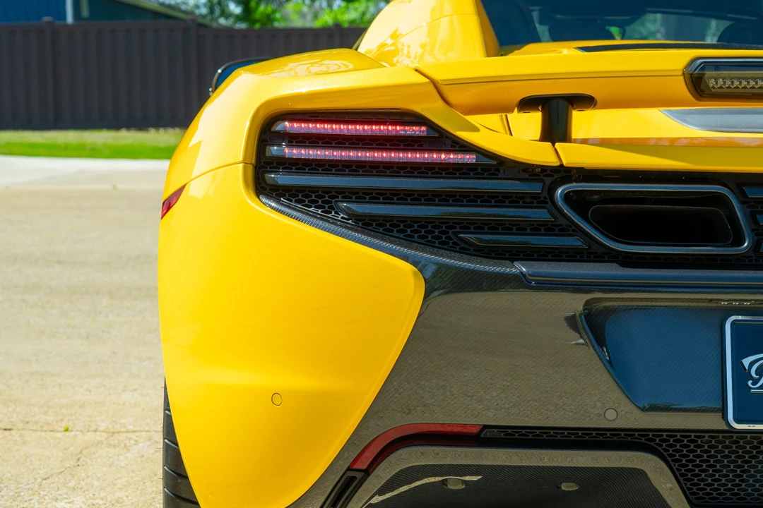2015 McLaren 650S Spider - Image 22 of 31