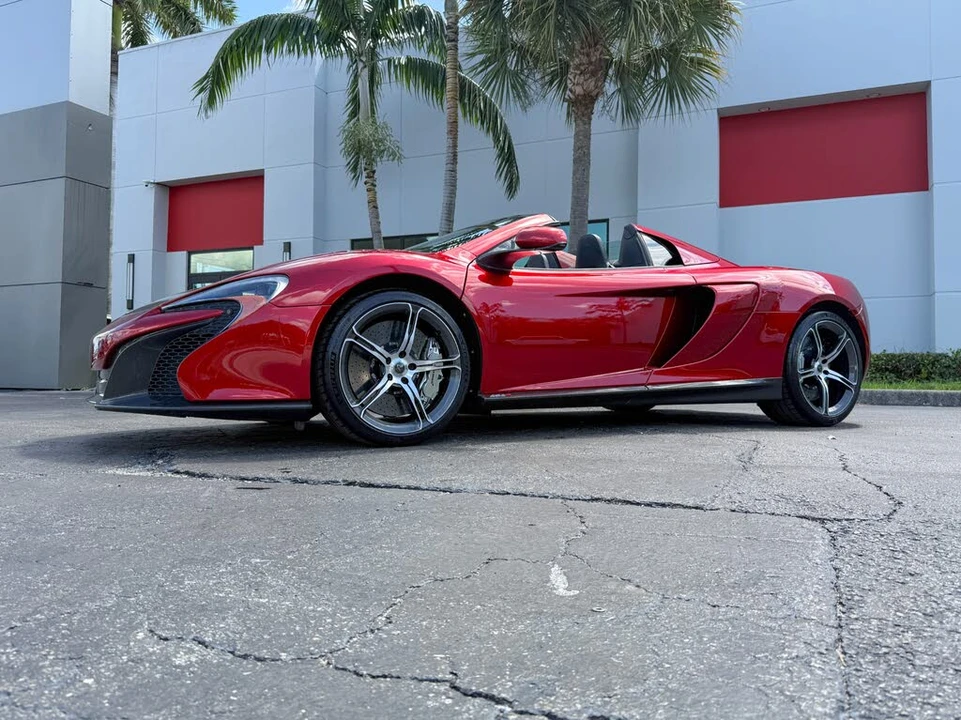 2015 McLaren 650S Spider - Image 10 of 31