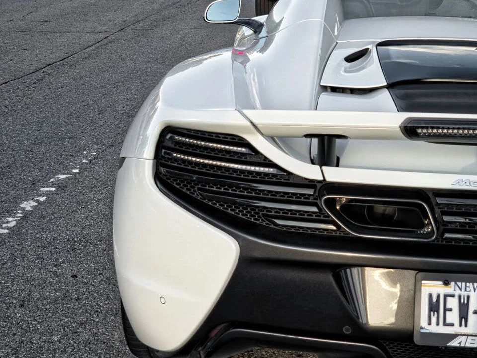2015 McLaren 650S Spider - Image 21 of 31