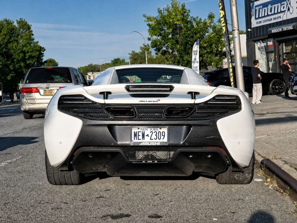2015 McLaren 650S Spider - Image 10 of 31
