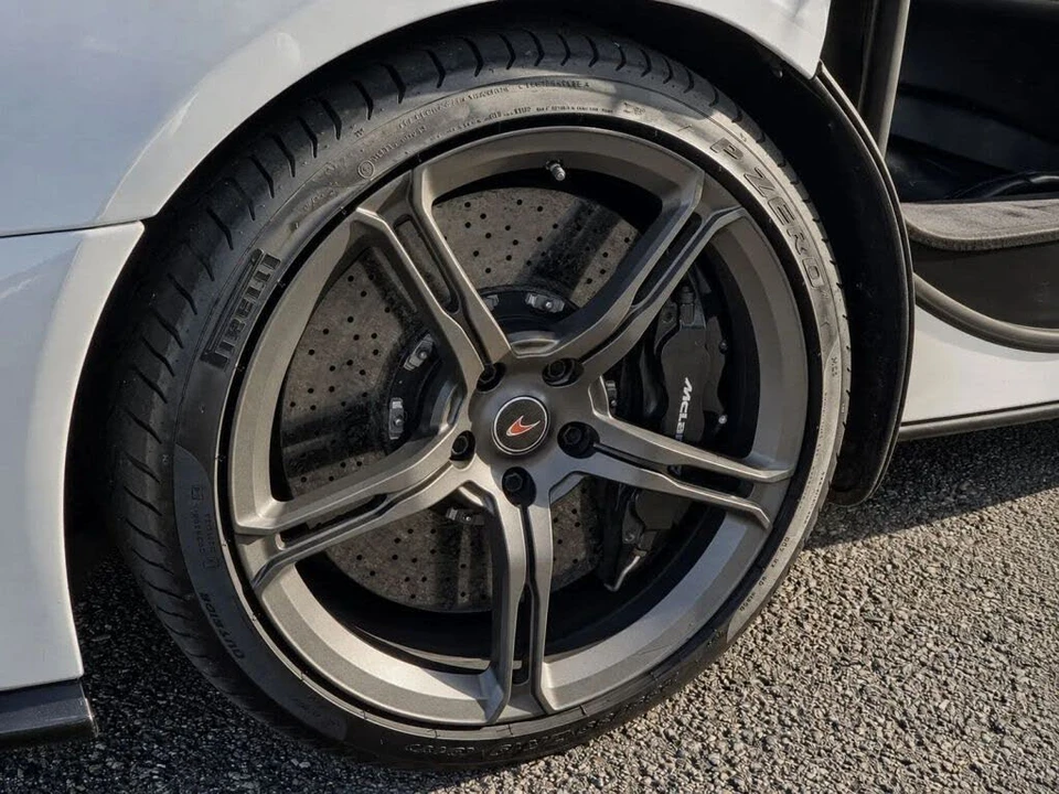 2015 McLaren 650S Spider - Image 13 of 31