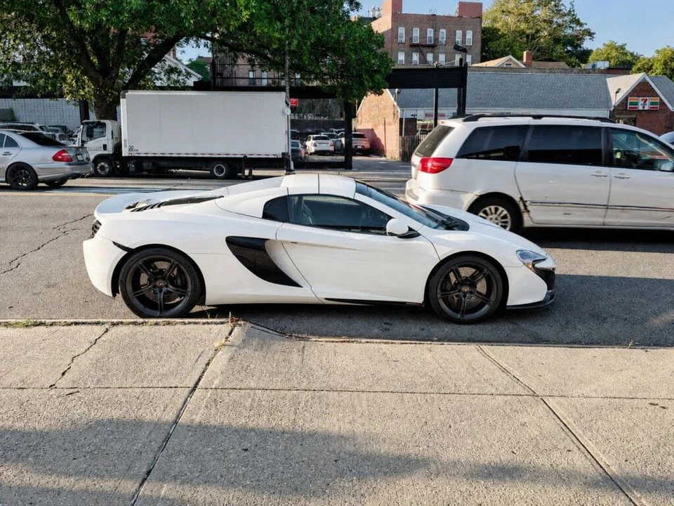 2015 McLaren 650S Spider - Image 6 of 31