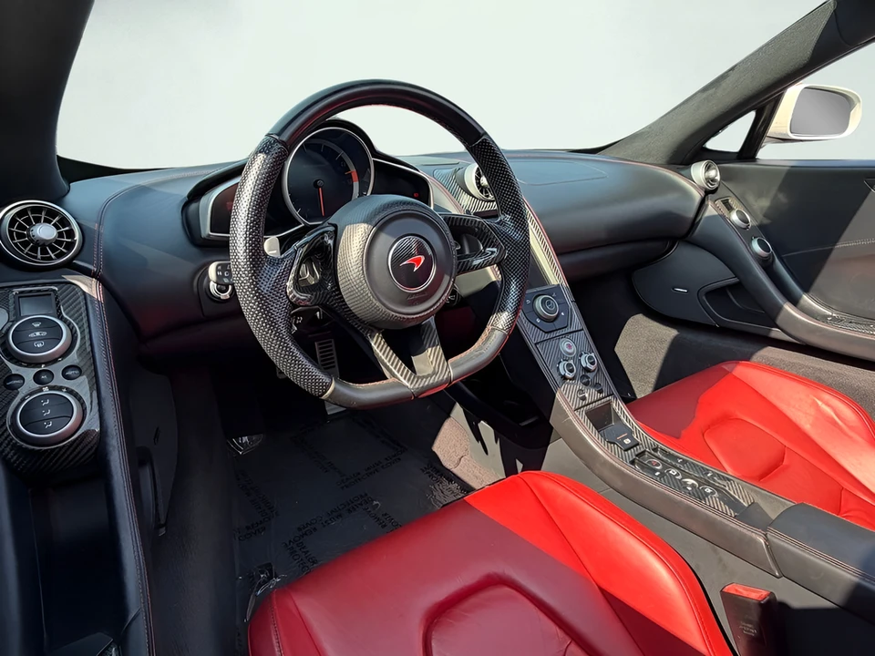 2015 McLaren 650S Spider - Image 16 of 31