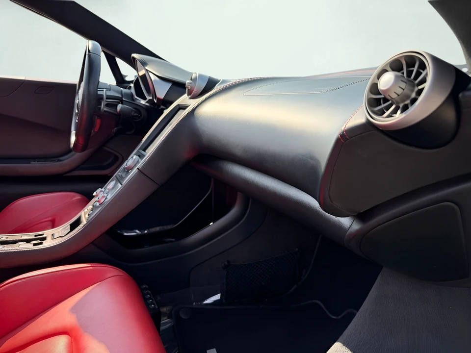 2015 McLaren 650S Spider - Image 26 of 31