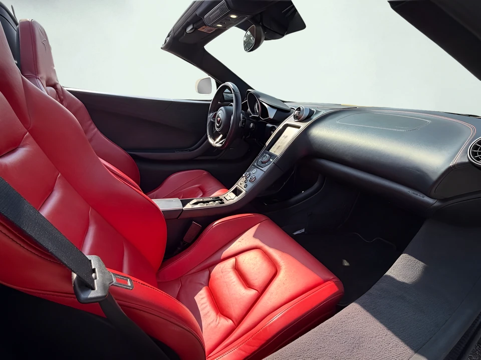 2015 McLaren 650S Spider - Image 24 of 31