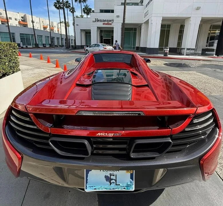 2015 McLaren 650S Spider - Image 11 of 31
