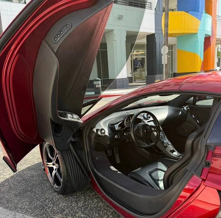 2015 McLaren 650S Spider - Image 26 of 31