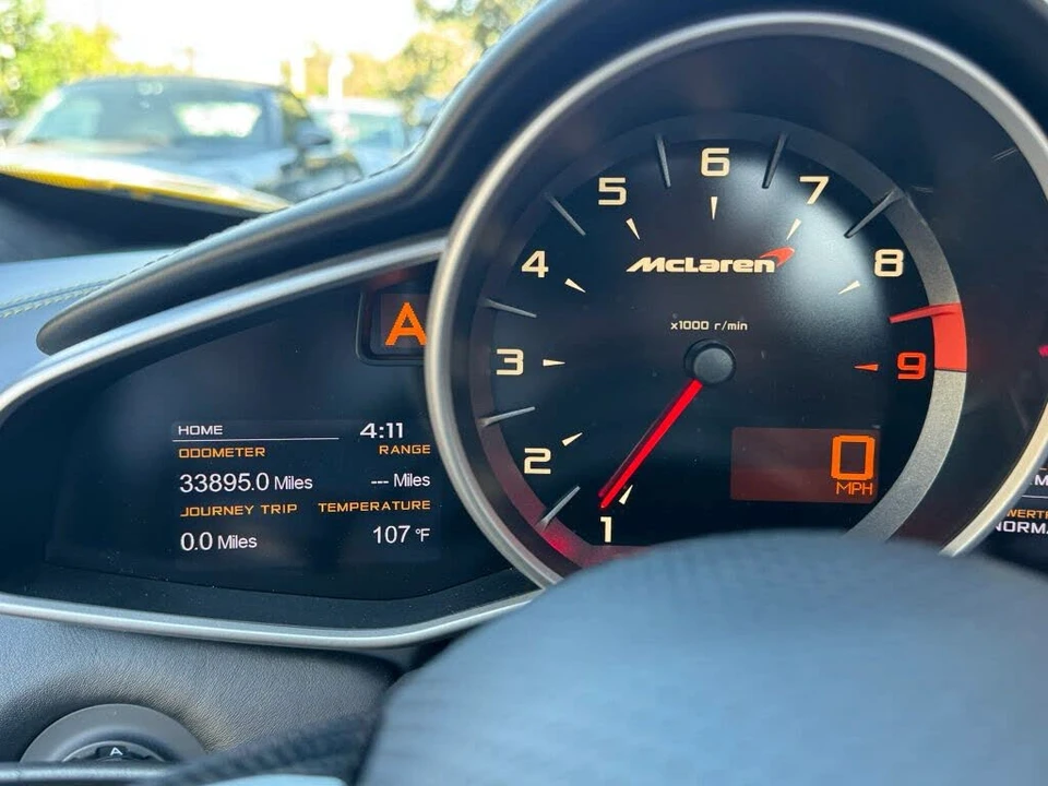 2015 McLaren 650S Spider - Image 20 of 31
